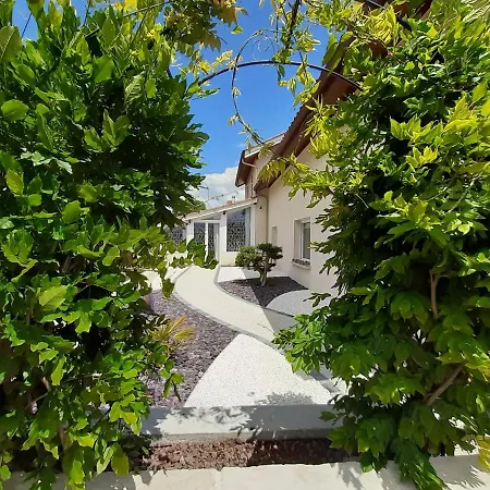 Un Petit Coin De Paradis A Haute Bed & Breakfast